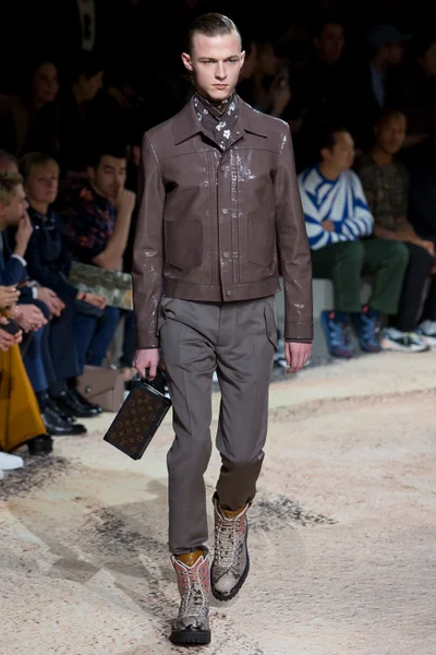 Look 45